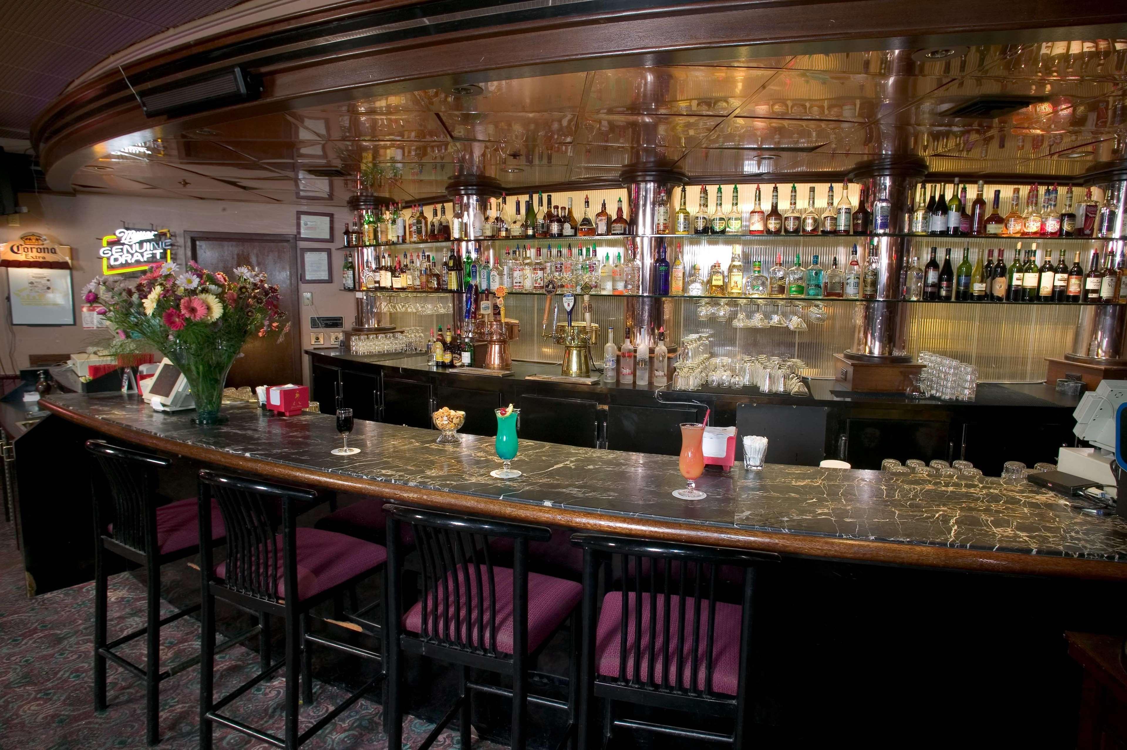 Red Lion Hotel Yakima Center Restaurant photo